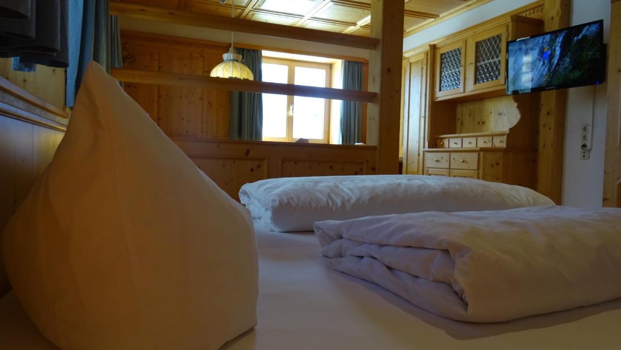 Pension Edelweiss Дамулс Екстериор снимка