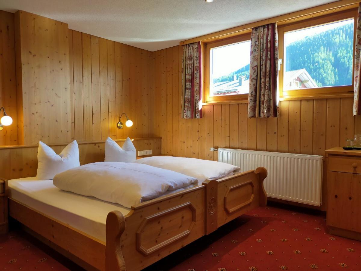 Pension Edelweiss Дамулс Екстериор снимка