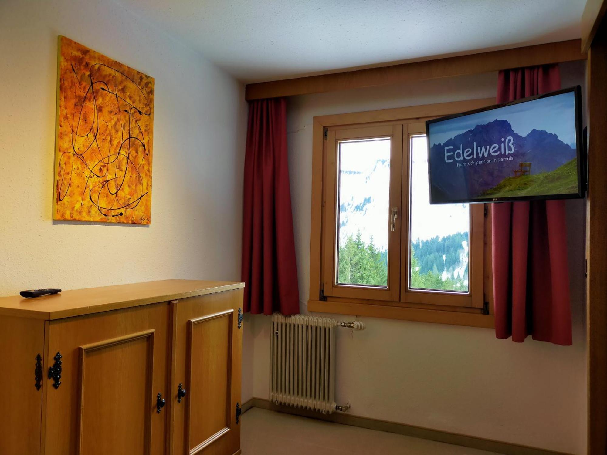 Pension Edelweiss Дамулс Екстериор снимка